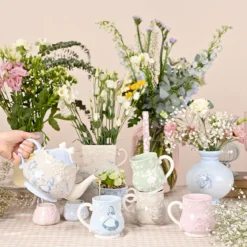 Alice im Wunderland - Relief Tasse