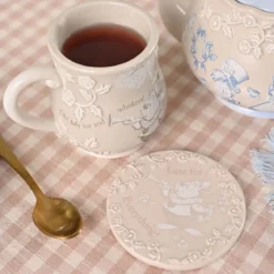 Alice im Wunderland - Weißer Hase Relief Tasse