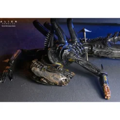 Alien: Romulus Actionfigur Deluxe Suspended Lab Xenomorph