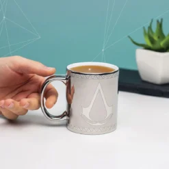 Assassins Creed - Logo Metallic Tasse