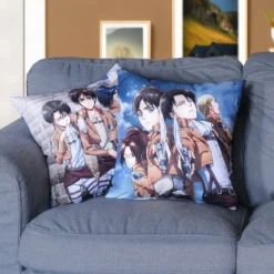 Attack on Titan - Group Kissen