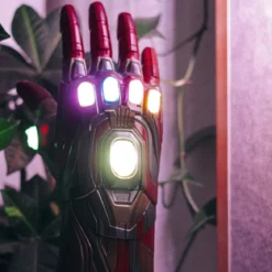 Avengers - Iron Man Gauntlet mit Licht und Sound
