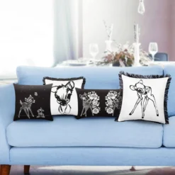 Bambi - Portrait Kissen mit Fransen