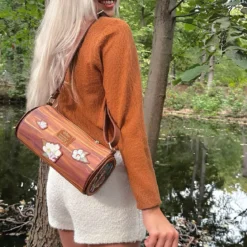 Cap und Capper - Flower Crossbody Tasche