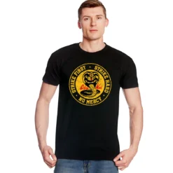 Cobra Kai Logo T-Shirt für Karate Kid Fans schwarz