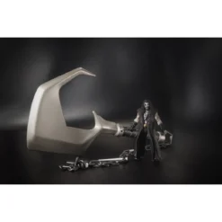 DC Direct 1/1 Prop-Replik Lobos Hook (Supergirl Movie)
