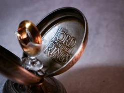 Der Herr der Ringe - Der Eine Ring im Schmuckdisplay