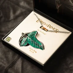Der Herr der Ringe - Frodo Schmuckset mit Glow in the Dark Effekt