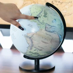 Der Herr der Ringe - Mittelerde Globus Terra mit Licht 26cm