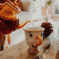 Die Schöne und das Biest - Tassilo Tasse