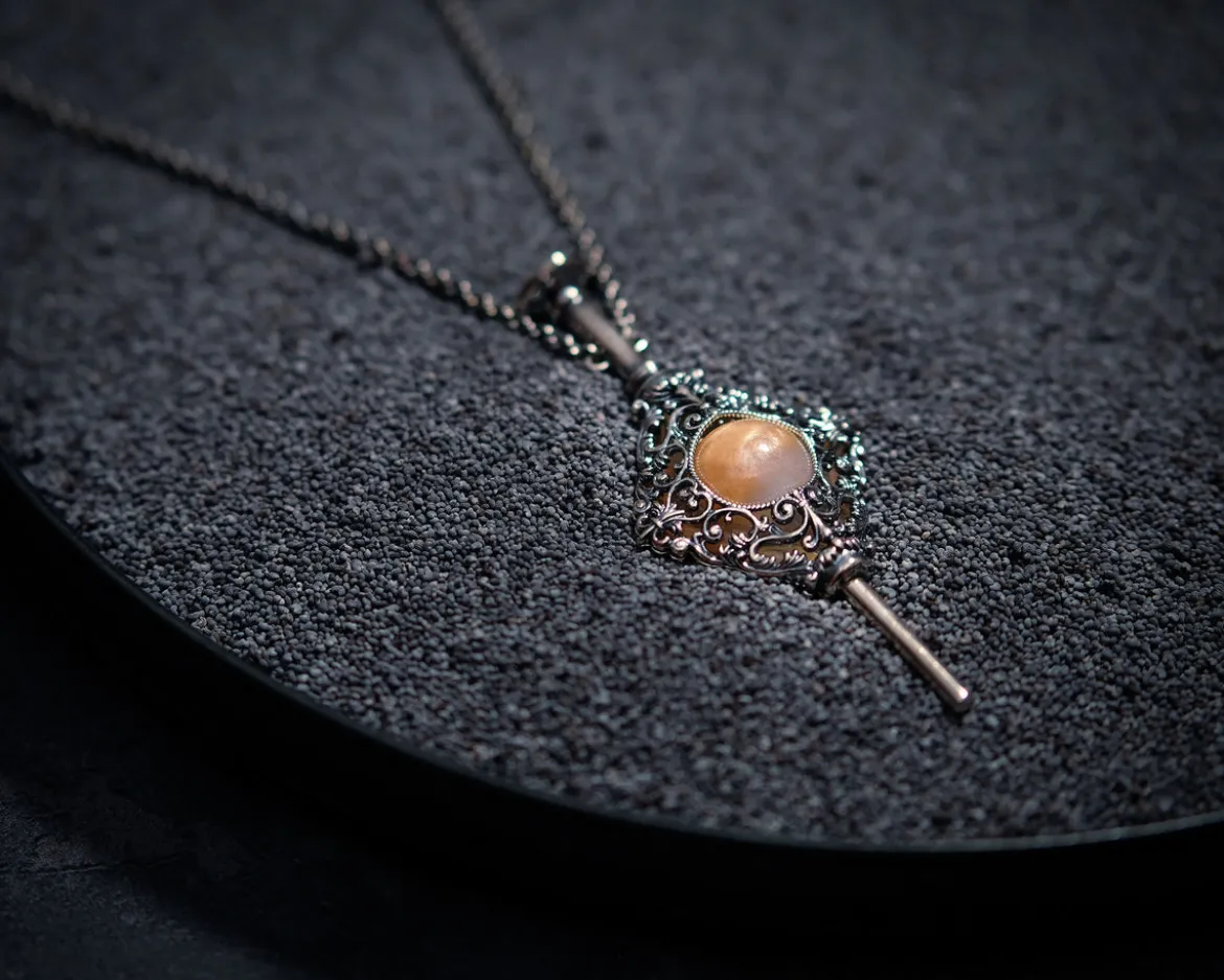 Grindelwald Blutpakt Anhänger mit Kette - Phantastische Tierwesen