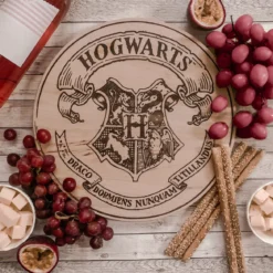 Harry Potter - Hogwarts Wappen Schneidebrett Buche
