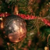 Harry Potter - Hogwarts Weihnachtskugel mit Ohrstecker-Set