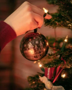 Harry Potter - Hogwarts Weihnachtskugel mit Ohrstecker-Set