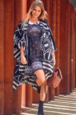 Harry Potter - Magic Symbols Poncho