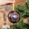 Harry Potter - Schokofrosch Weihnachtskugel mit Pins
