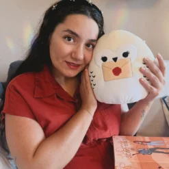 Hedwig mit Hogwarts Brief Squishmallows Plüsch Figur - Harry Potter