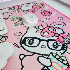 Hello Kitty - Characters Mousepad