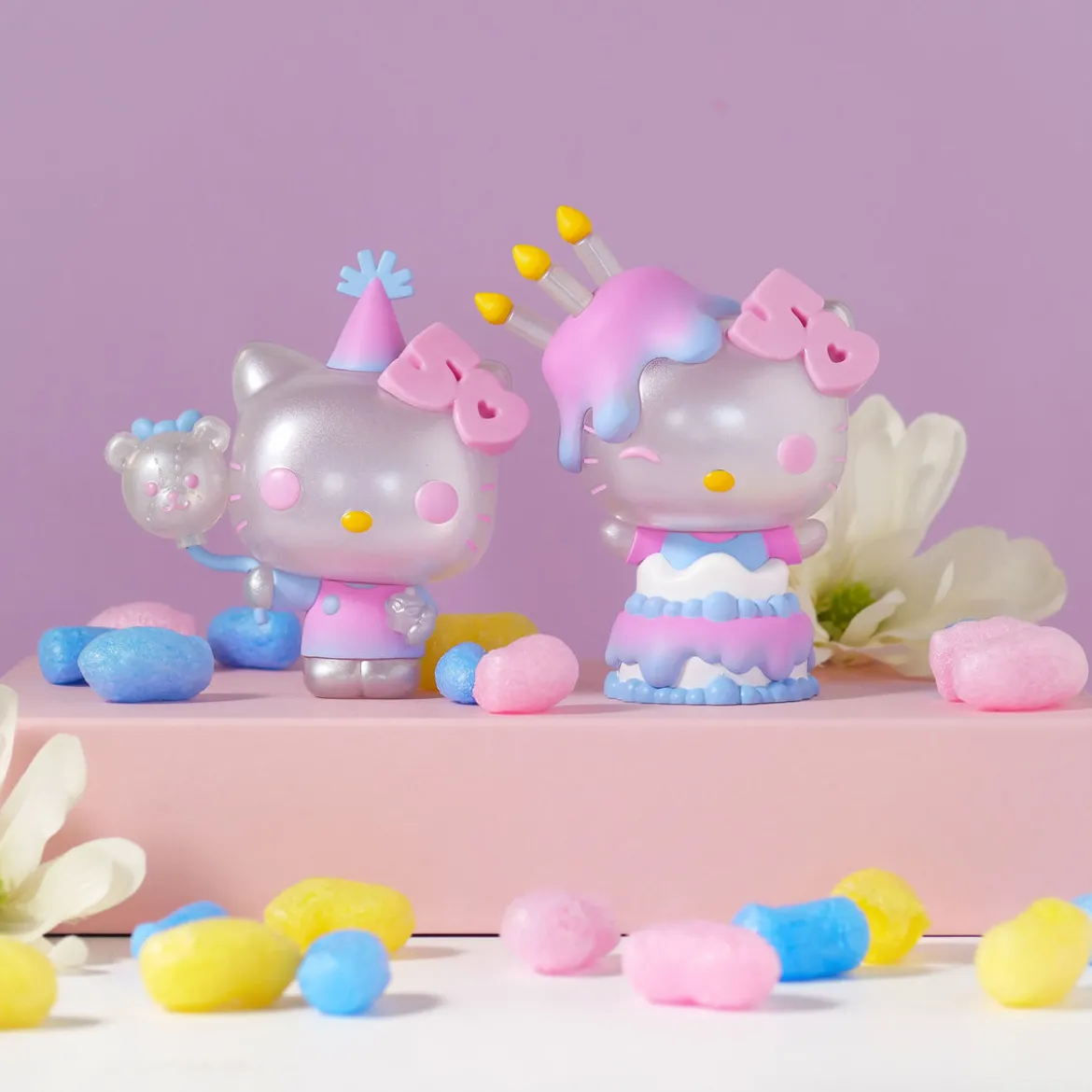 Hello Kitty Funko Pop Figur mit Kuchen 50th Anniversary