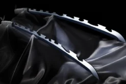 Inosuke Hashibira Nichirin Schwerter Replik mit Sound - Demon Slayer