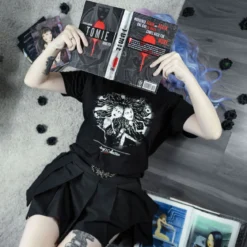 Junji Ito - Crawling T-Shirt schwarz
