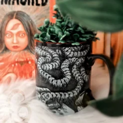 Junji Ito - Honored Ancestor Thermoeffekt Tasse