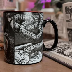 Junji Ito - Honored Ancestor Thermoeffekt Tasse