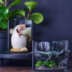 Jurassic Park - Blue Velociraptor Diorama Figur