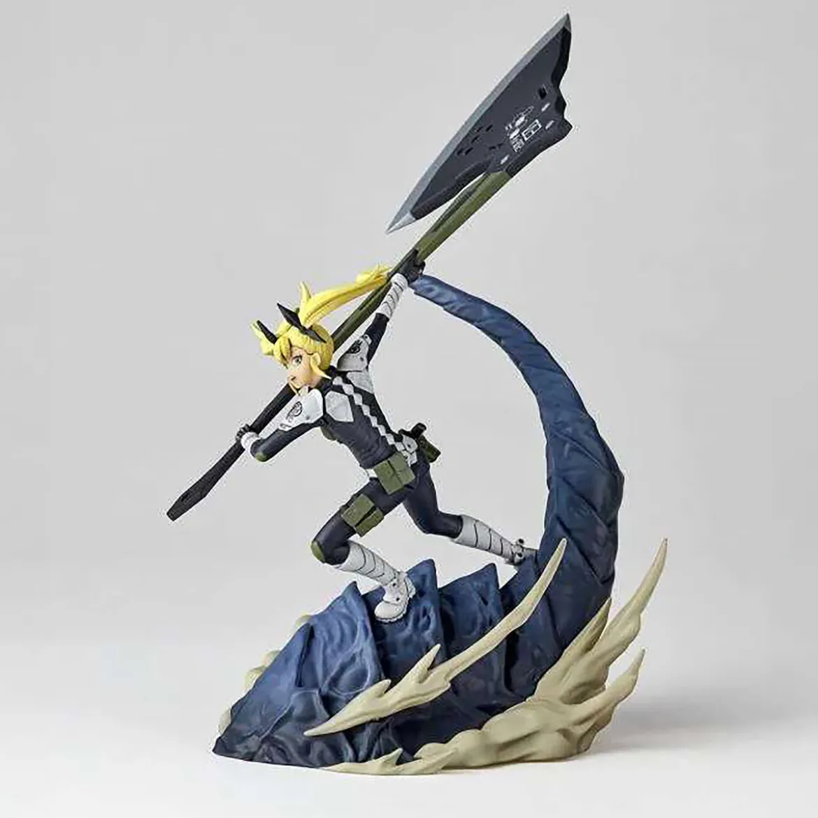 Kaiju No. 8 - Kikoru Shinomiya Diorama Figur