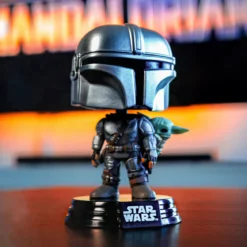 Mandalorianer mit Grogu Funko Pop Wackelkopf-Figur - Star Wars The Mandalorian