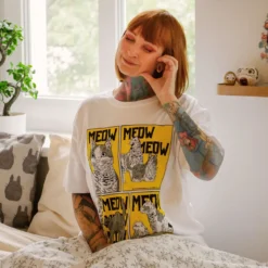 Meow T-Shirt für Night of the Living Cat Fans weiß