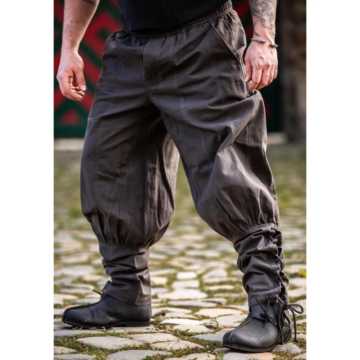 Mittelalter Hose Tiago mit Beinschnürung braun