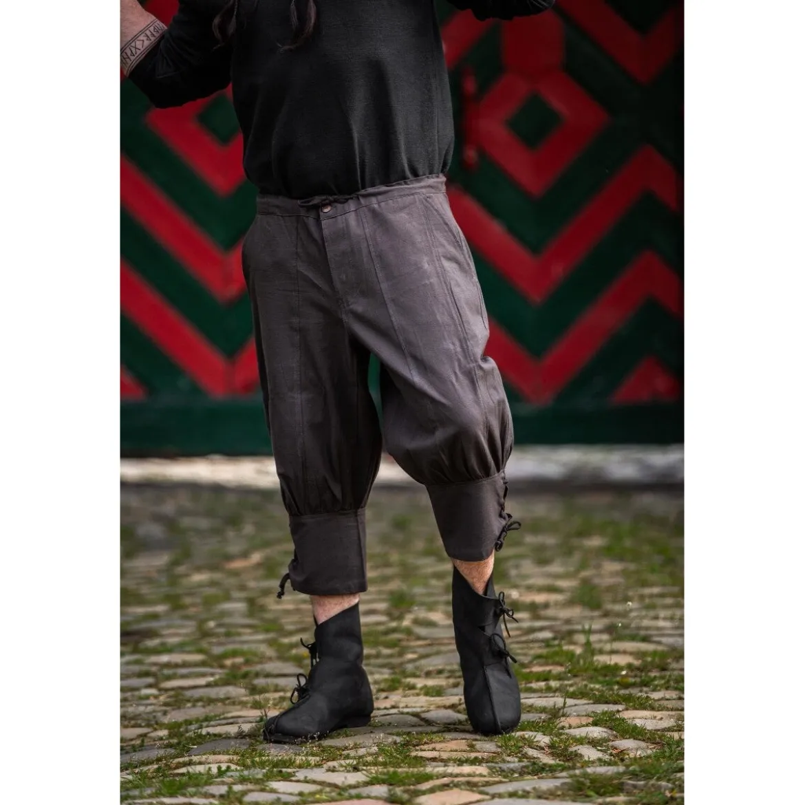 Mittelalter Kniebundhose Laurence mit Unterbeinschnürung braun