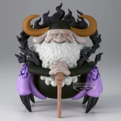 One Piece Mega World Collectable PVC Statue St. Jaygarcia Saturn 13 cm