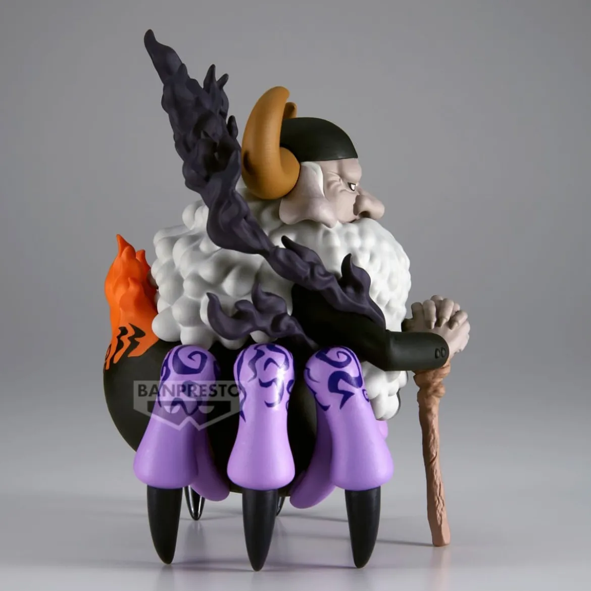 One Piece Mega World Collectable PVC Statue St. Jaygarcia Saturn 13 cm