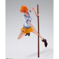 One Piece S.H. Figuarts Actionfigur Nami Romance Dawn 14 cm