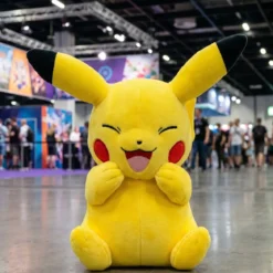 Pikachu Plüsch Figur 20cm - Pokemon