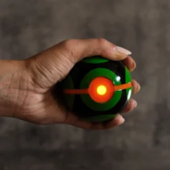 Pokemon - Finsterball Replik mit Licht