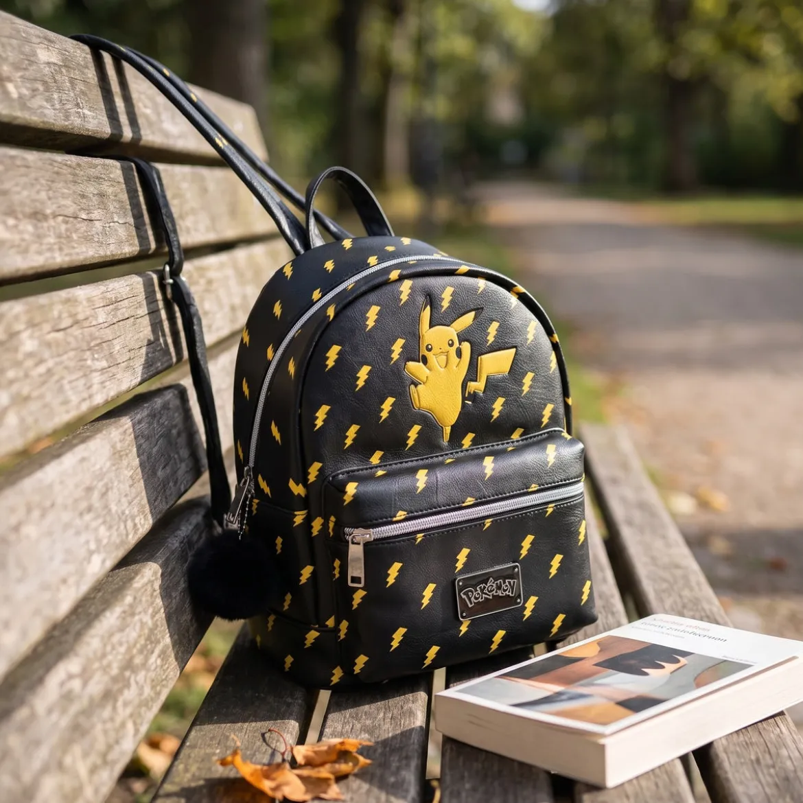 Pokemon - Pikachu Lightning Mini Rucksack schwarz