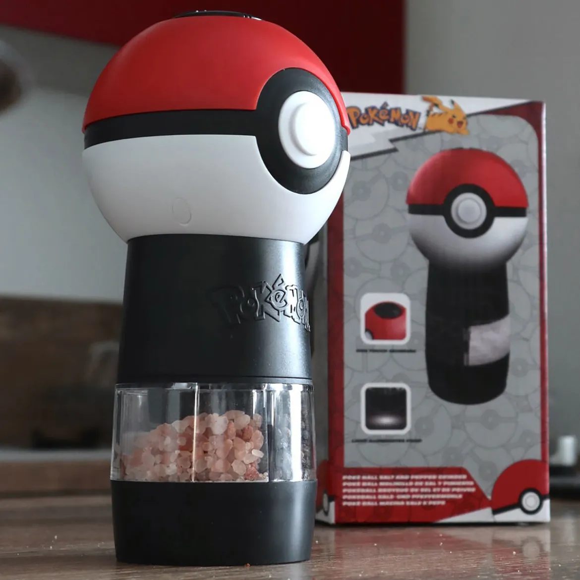 Pokemon - Pokeball Elektrische Salz & Pfeffermühle