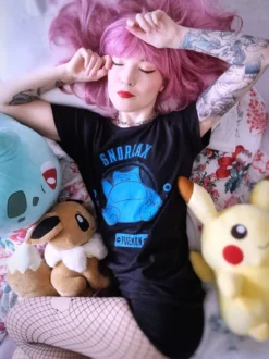 Pokemon - Relaxo College T-Shirt schwarz