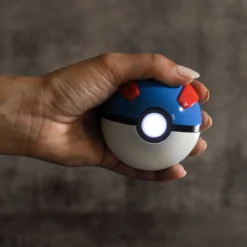 Pokemon - Superball Replik mit Licht