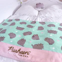 Pusheen - Allover Decke