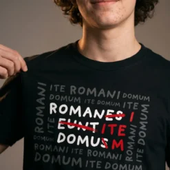 Romani Ite Domum T-Shirt für Monty Python Fans