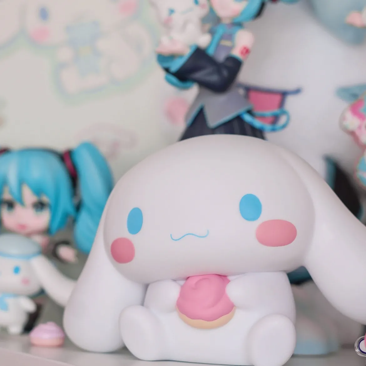 Sanrio - Cinnamoroll Sofvimates Figur
