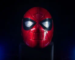 Spider-Man - Iron Spider Helm Replik mit Lichteffekten