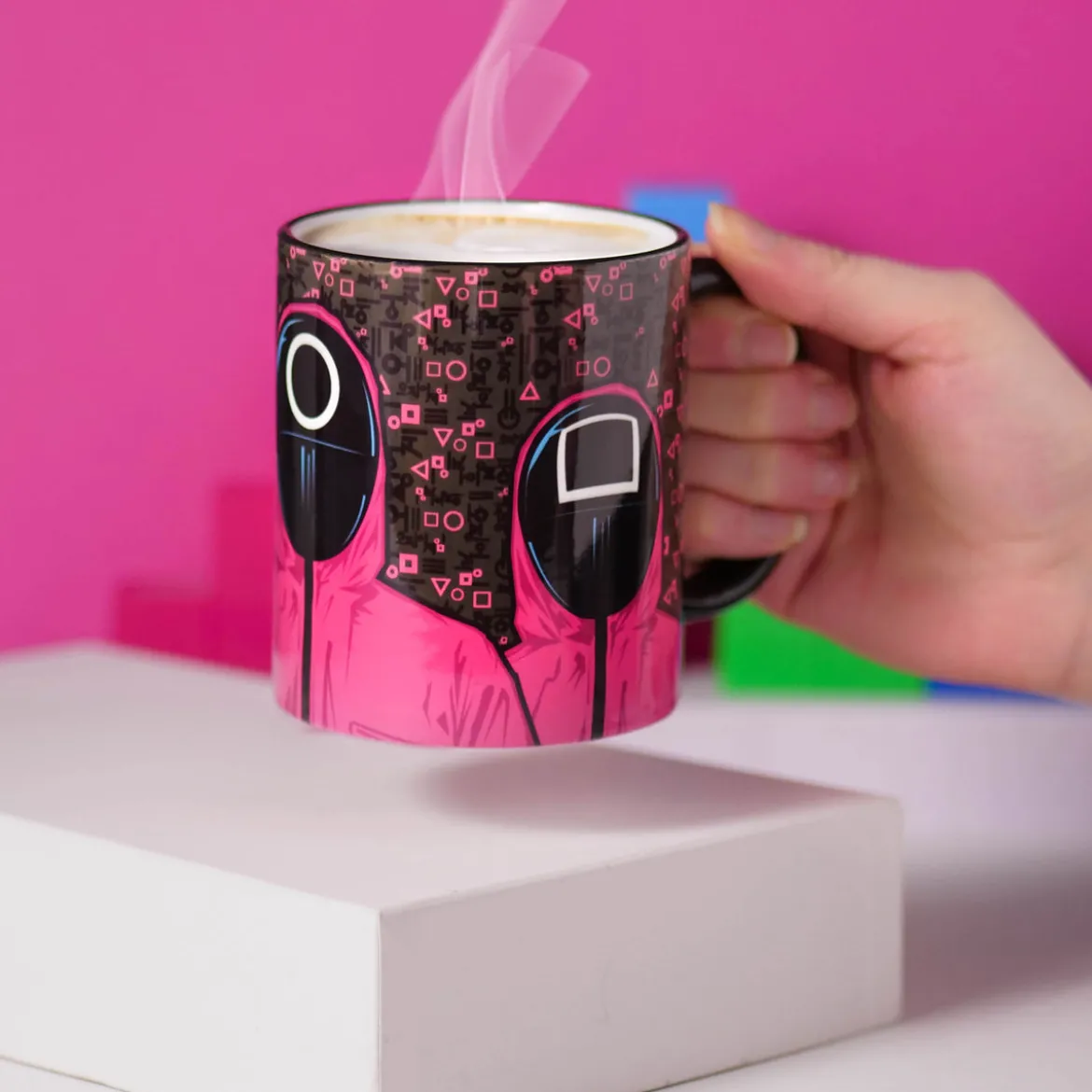 Squid Game - Guards Tasse