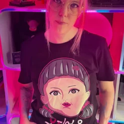 Squid Game - Young-Hee Doll T-Shirt schwarz