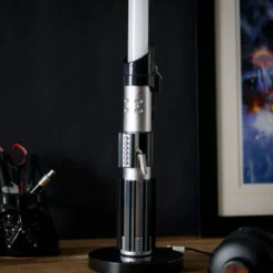 Star Wars - Darth Vader Lichtschwert Tischlampe