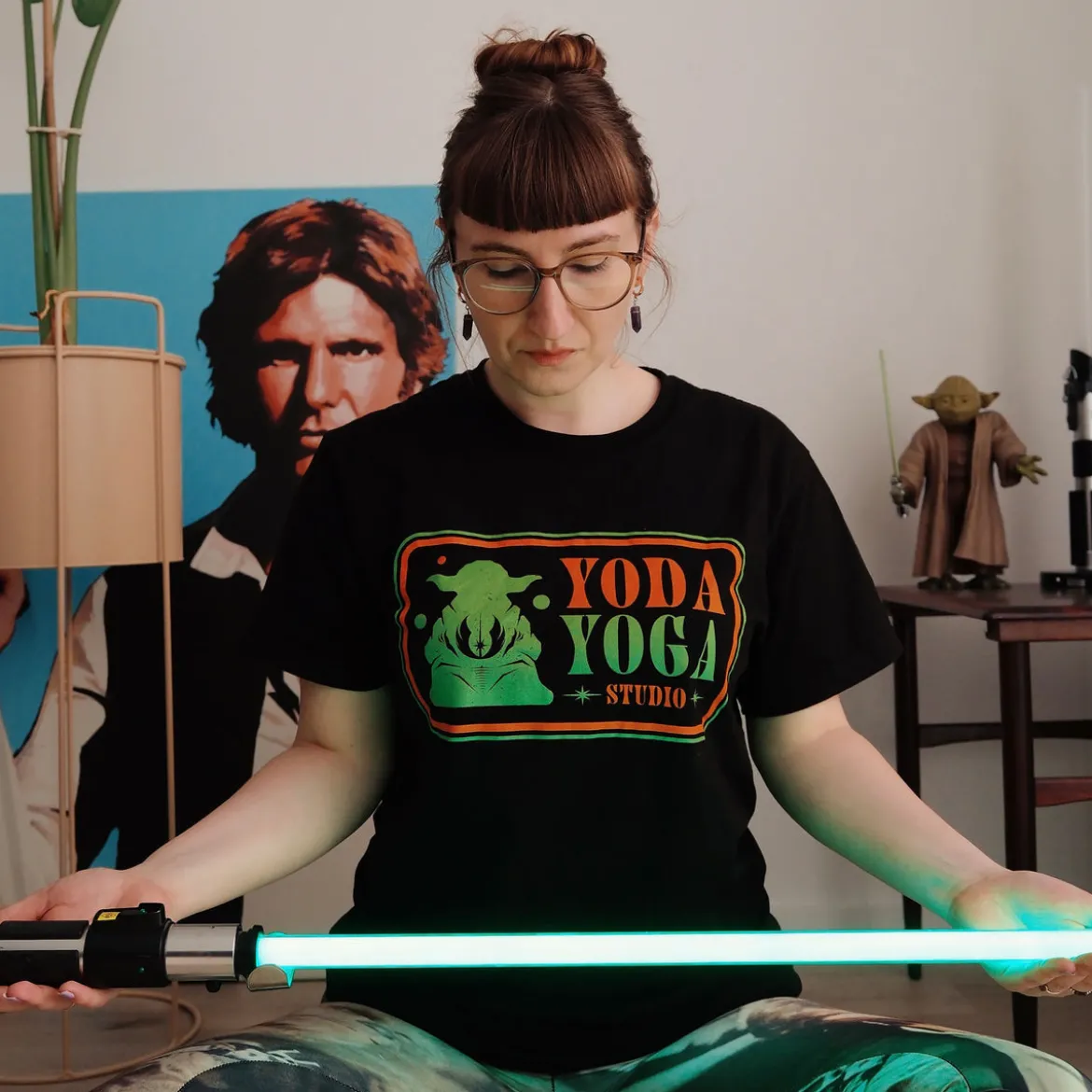 Star Wars - Yoda Yoga Studio T-Shirt schwarz